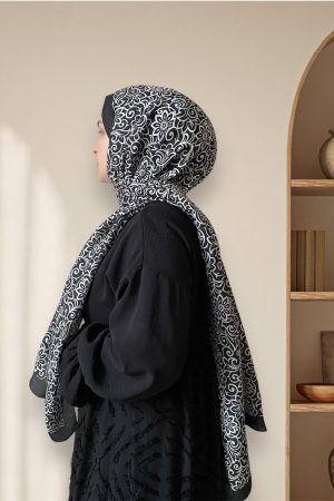 Çiçek Desen Siyah Soft Şal