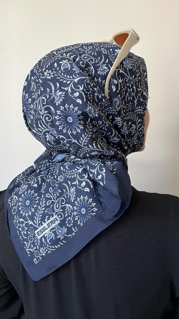 Saray Motifi Desen Lacivert Soft Eşarp