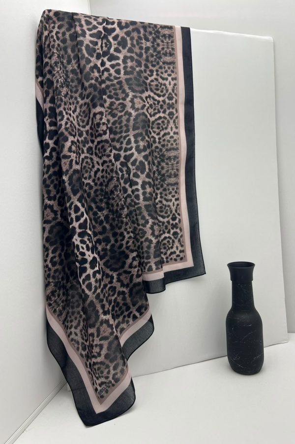 Leopar Desenli Siyah Soft Eşarp