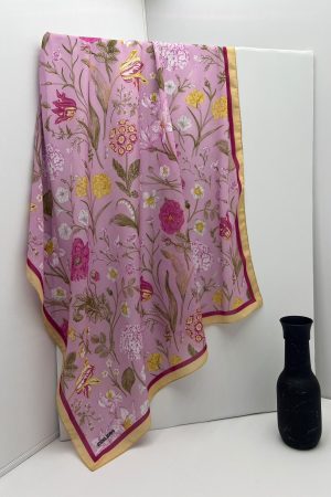 Çiçek Desenli Pembe Soft Eşarp