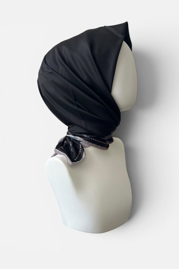 Geometrik Kenar Desenli Siyah Twill Eşarp